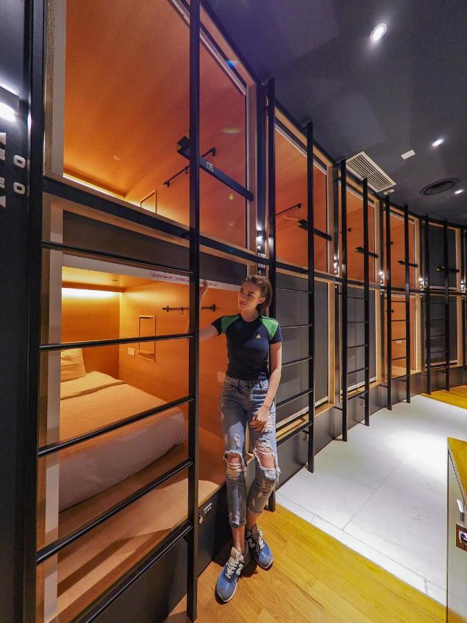 Hostel The Bed Klcc Kuala Lumpur Exterior foto